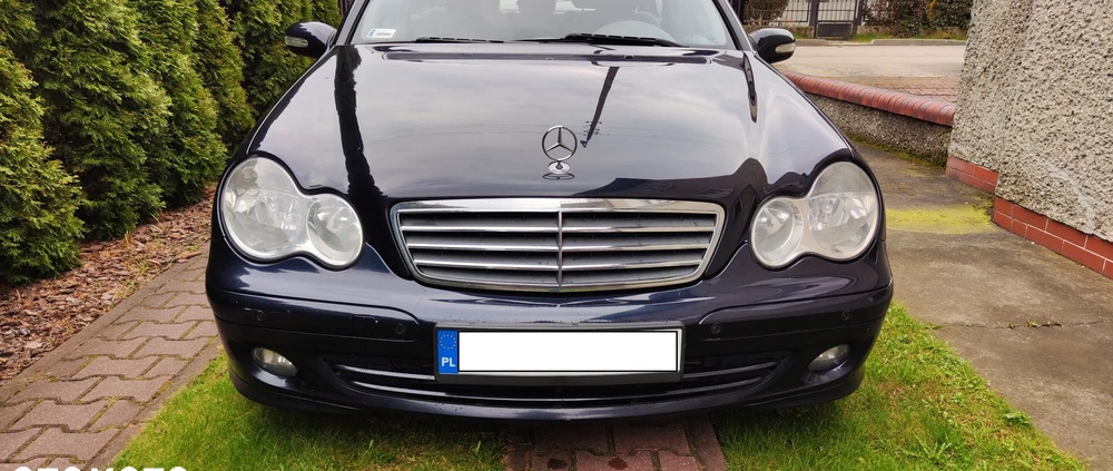 Mercedes-Benz Klasa C cena 15999 przebieg: 168000, rok produkcji 2006 z Otmuchów małe 232